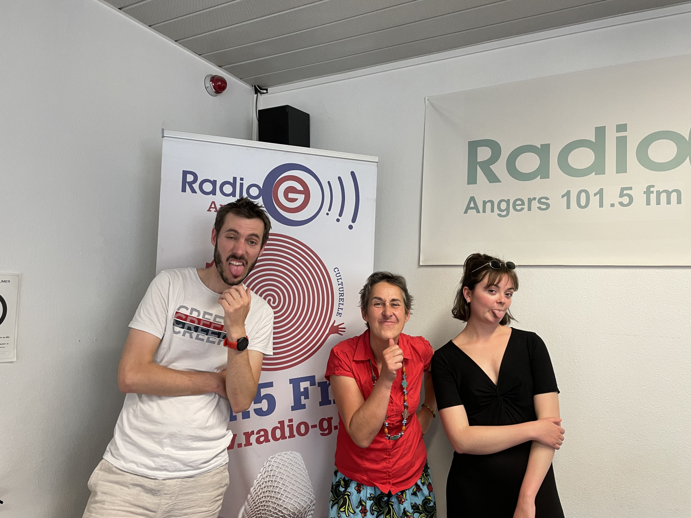 L'invi-T! Particulièrement Fière