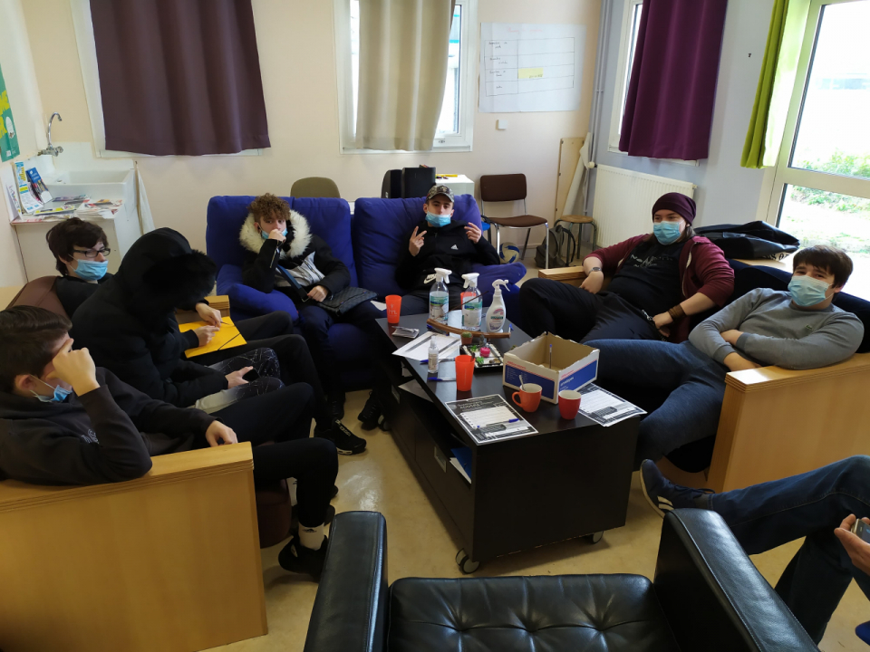 N°19 Centre Socioculturel Mireille Moyon JADE FM Service Civique N°19 Centre Socioculturel Mireille Moyon JADE FM